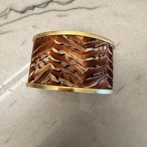 Elegant Gold and Brown Chevron Bracelet